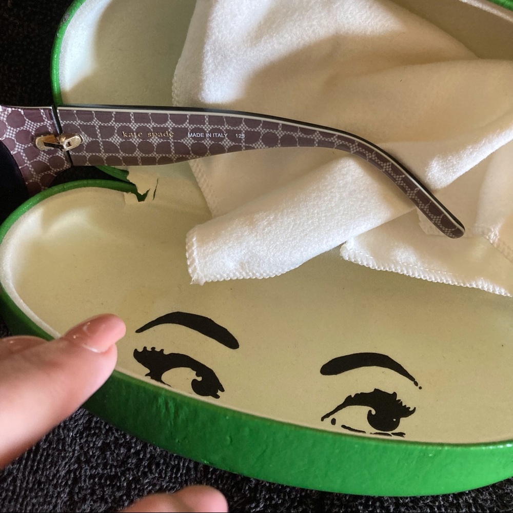 Kate Spade 125 Made In Italy Sunglasses, Case, And Dust Cloth - Picture 8 of 8